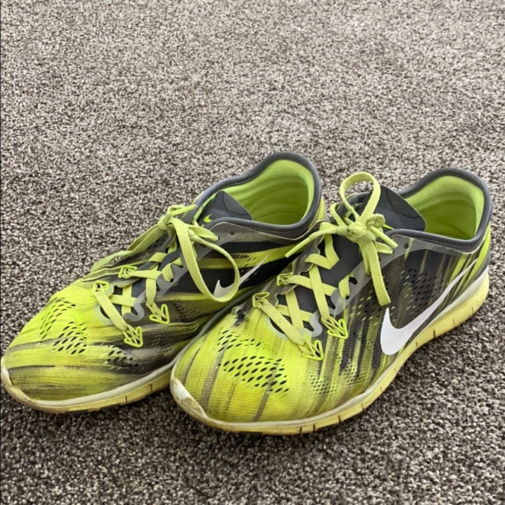 Bright green Nike’s! Size - 7